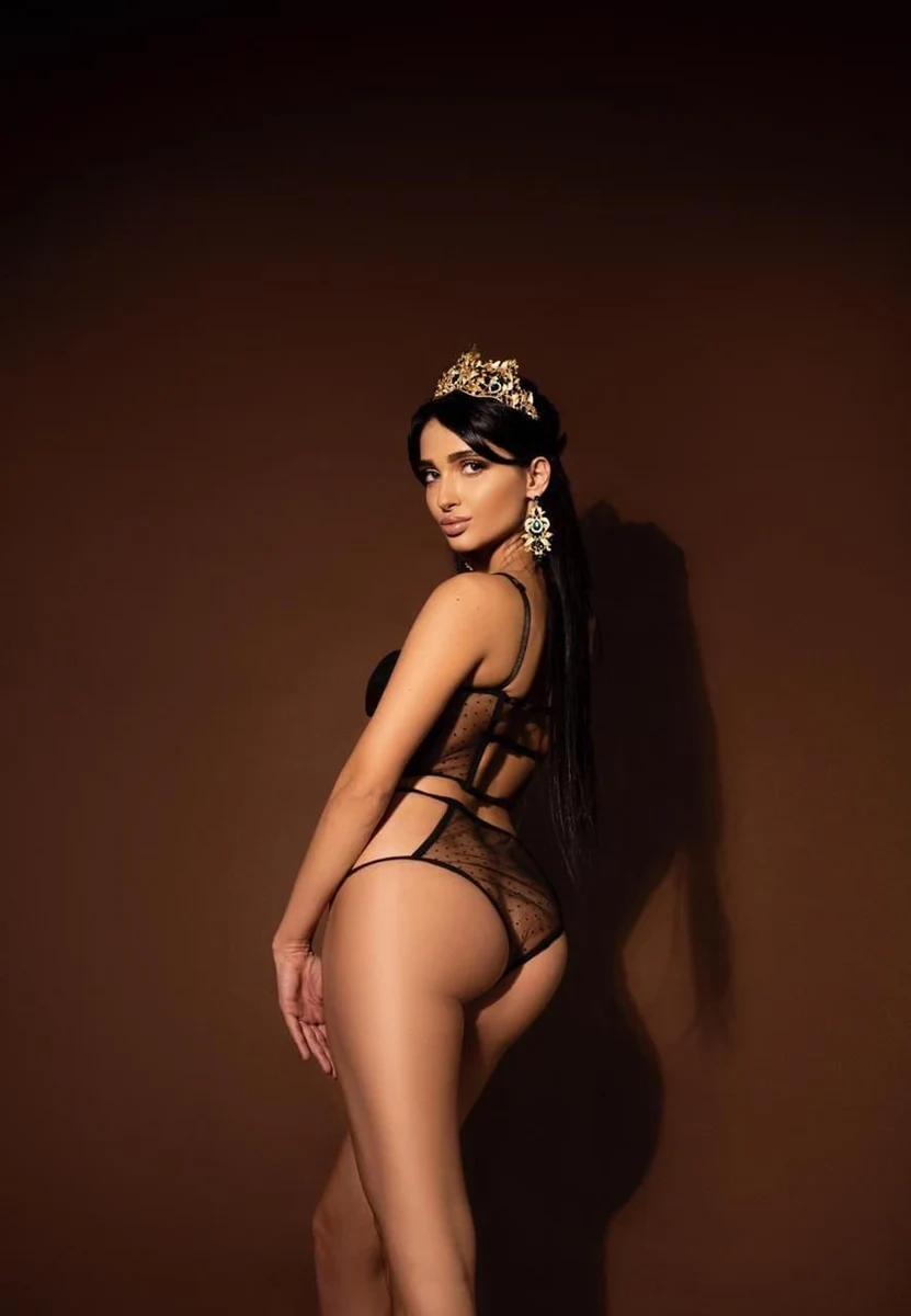 Damira escort in Minsk