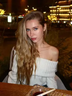 Elizabeth escort in Minsk