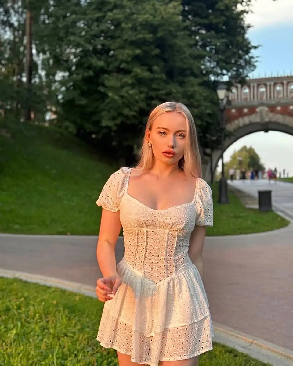Melania♥ escort in Minsk