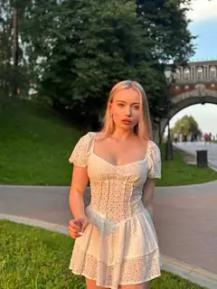 Melania♥ escort in Minsk